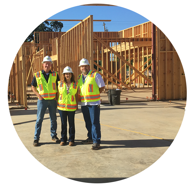Photo of the construction team on school site